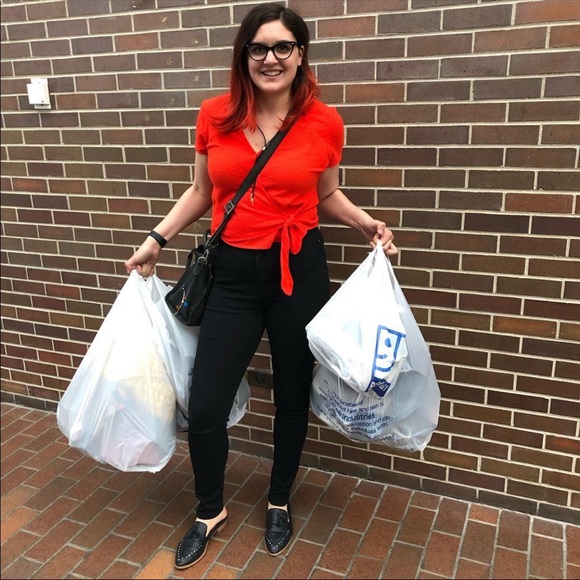 Meet your Posher, Kristi - Picture 2 of 7